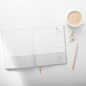 Time Management Tip - Schedule a weekly planning session - Photo by Essentialiving on Unsplash
